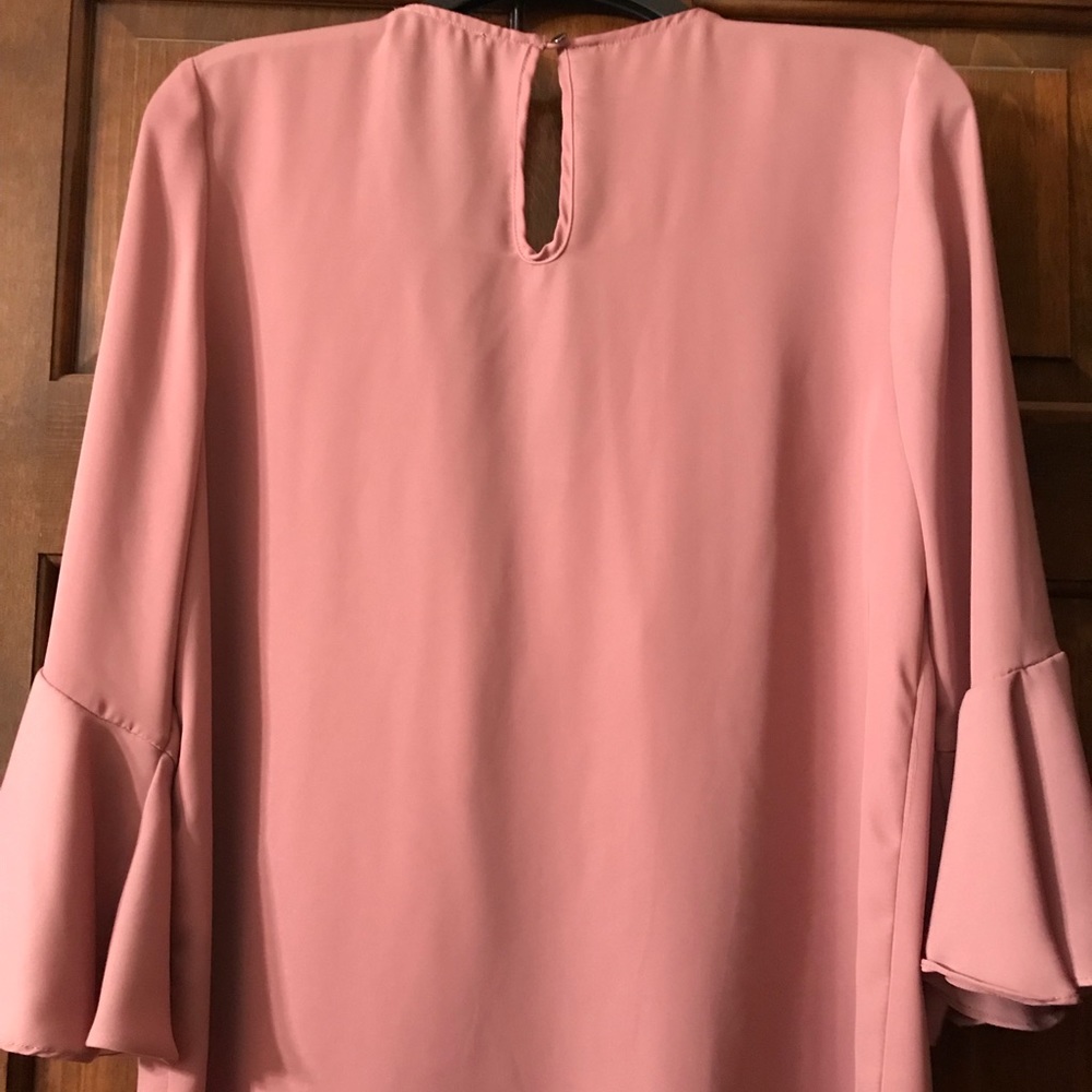 Pink Blouse 🎀 - Picture 4 of 4